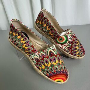 LA MAISON DE L’ ESPADRILLES WOMENS SIZE 8 MULTICOLORED WITH RHINESTONES